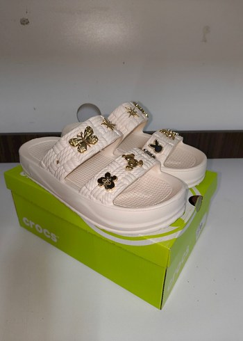 Crocs ürünü