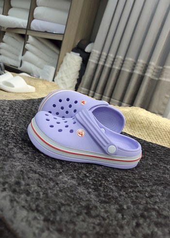 Crocs ürünü