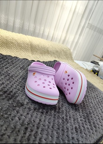Crocs ürünü