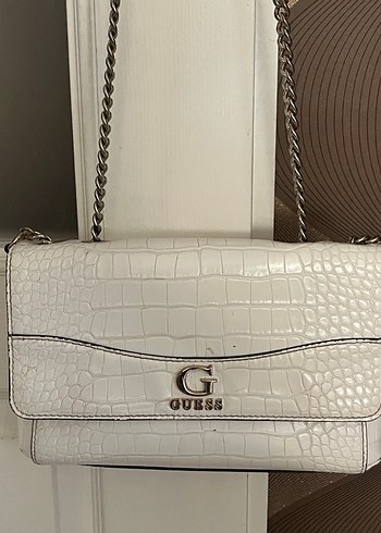 Guess ürünü
