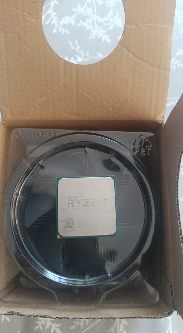 AMD Ryzen 7 2700X İşlemci - Görsel 4