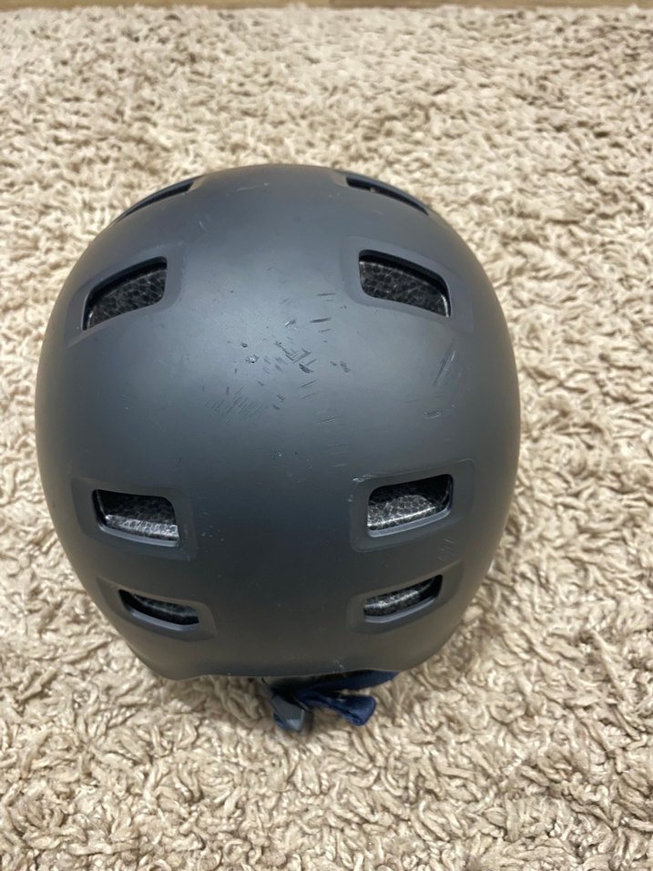 Decathlon Oxelo Siyah Rock Punk Kask - Görsel 3