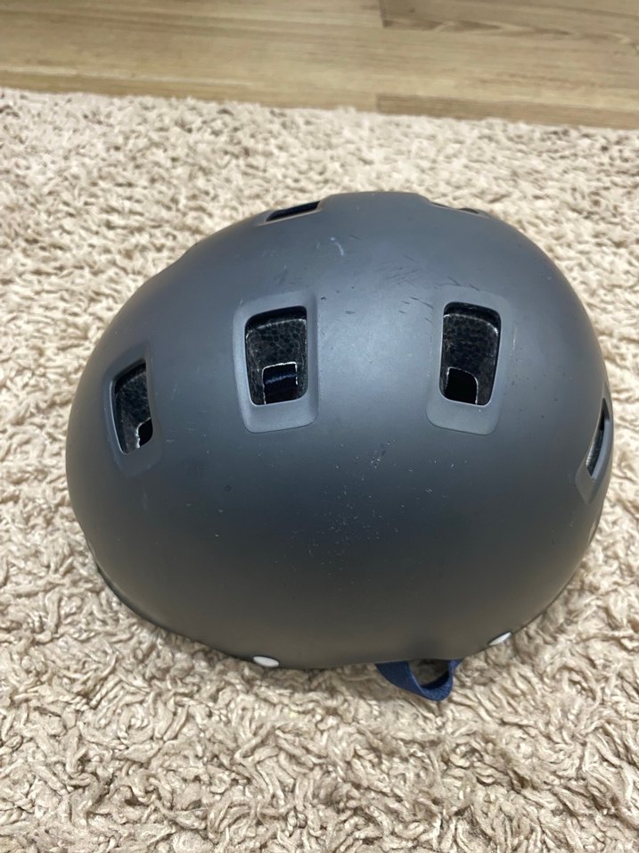 Decathlon Oxelo Siyah Rock Punk Kask - Görsel 2