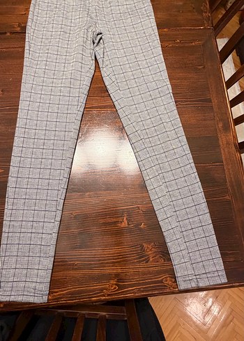 Stradivarius Gri Ekose İnce Pantolon