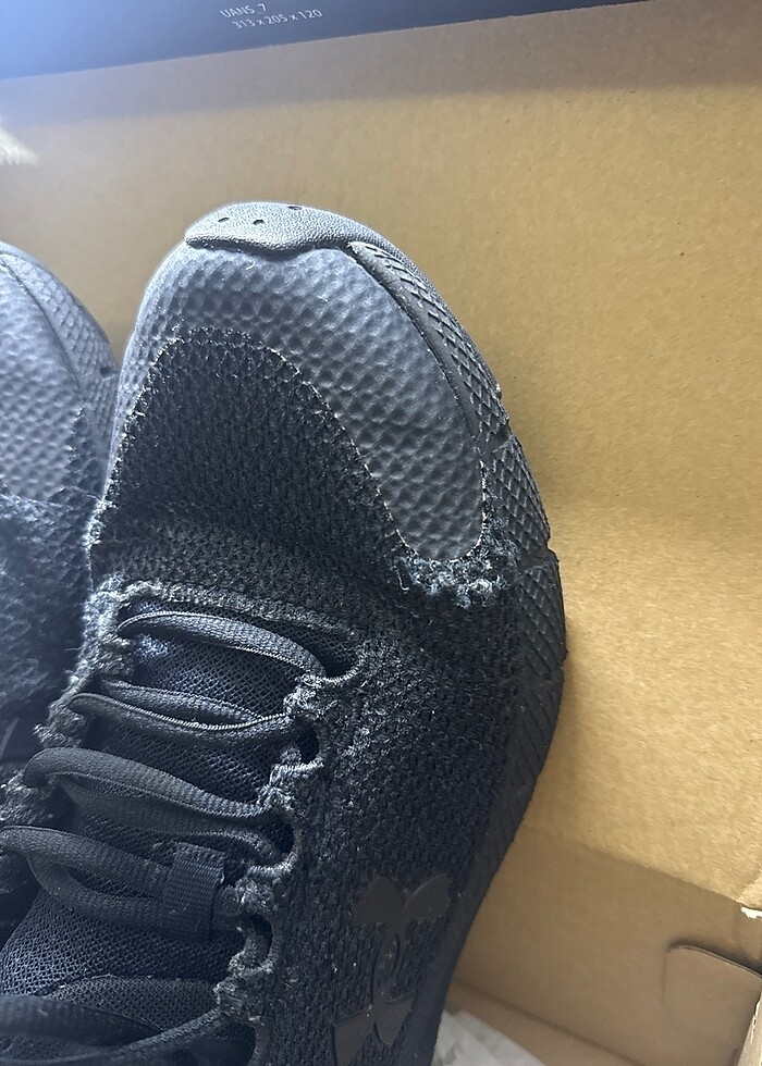 Under Armour erkek koşu ayakkabısı - Görsel 2