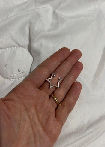 Diğer Beyaz Payetli Yıldız Midi Küpe kıkırdak