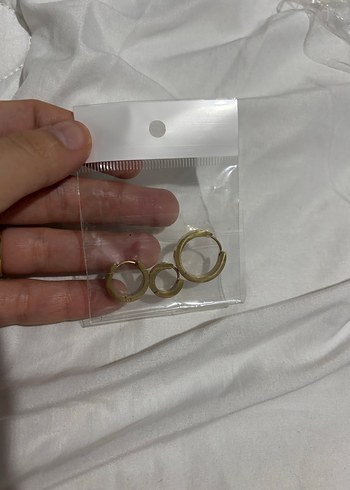  Beden Altın Renkli Minimalist Midi Küpeler
