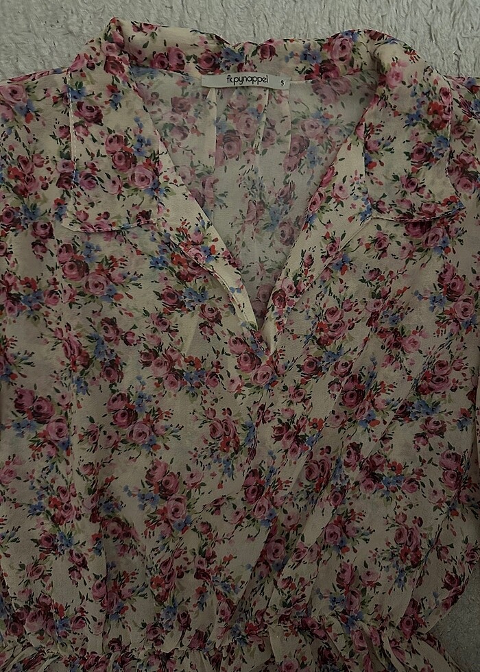 Çiçekli bluz - Görsel 4