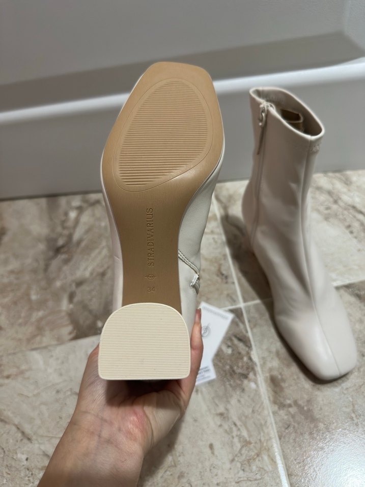 Beyaz Deri İnce Topuklu Kadın Bot - Görsel 4