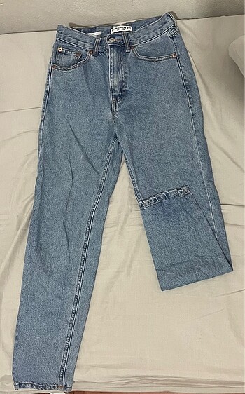 Pull and Bear Mom Jean
