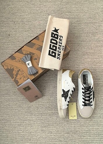 Golden Goose Deluxe ?GOLDEN GOOSE DELUX BRAND? TOZ TORBASİ YEDEK BAĞCIK PASAPORTLU