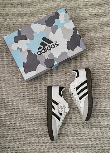 Adidas 44