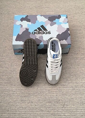 ADİDAS SAMBA BEYAZ
İTHAL ÜRÜN??MÜKEMMEL KALİTE.

36-37-38-39-40 - Görsel 4