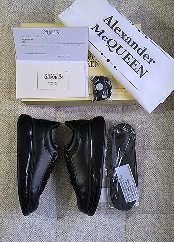 44 Beden ????ALEXANDER MCQUEEN ???? İTHAL ÜRÜN TOZ TORBASI? YEDEK BAĞCI