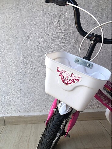  Beden Rookie marka kız çocuk bisikleti (İzmir Manisa içi bizzat elden 