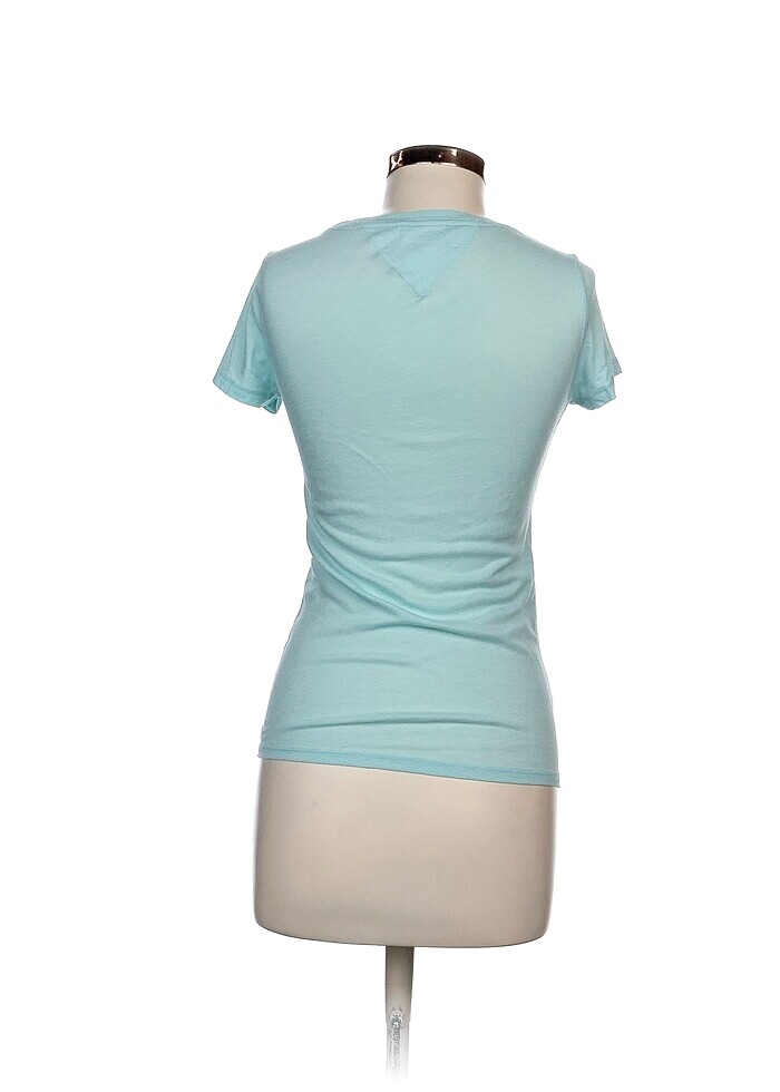 Tommy Hilfiger T-shirt %70 İndirimli. - Görsel 3