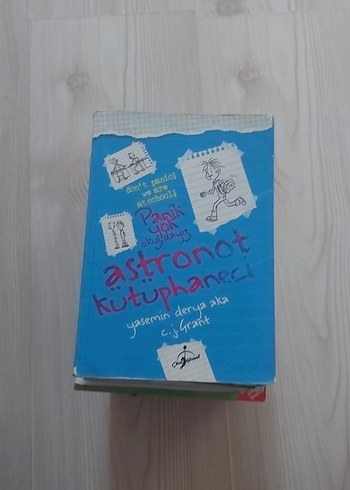 Astronot Kütüphaneci - Yasemin Derya Aka - Görsel 2