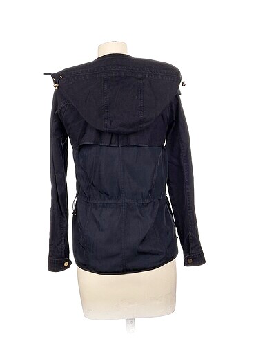 s Beden Zara Trenchcoat %70 İndirimli.