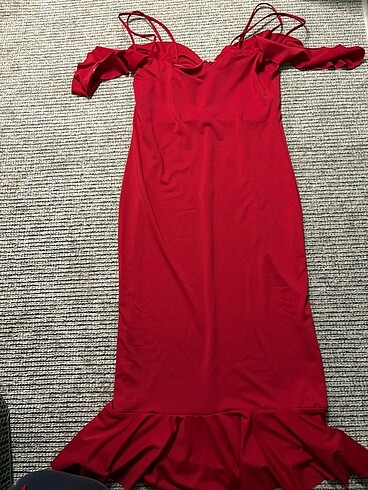 kırmızı esnek düşük kollu elbise - Görsel 2