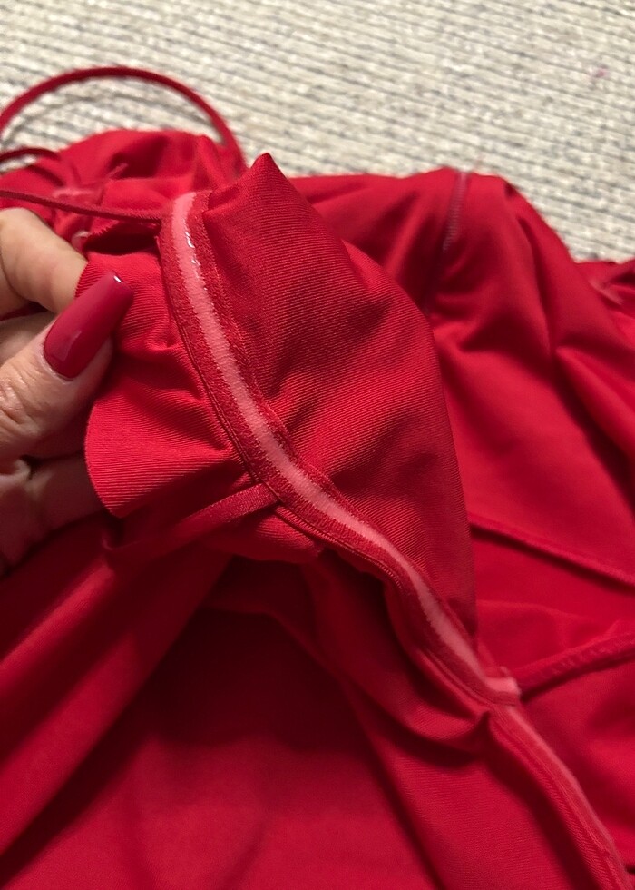 kırmızı esnek düşük kollu elbise - Görsel 4