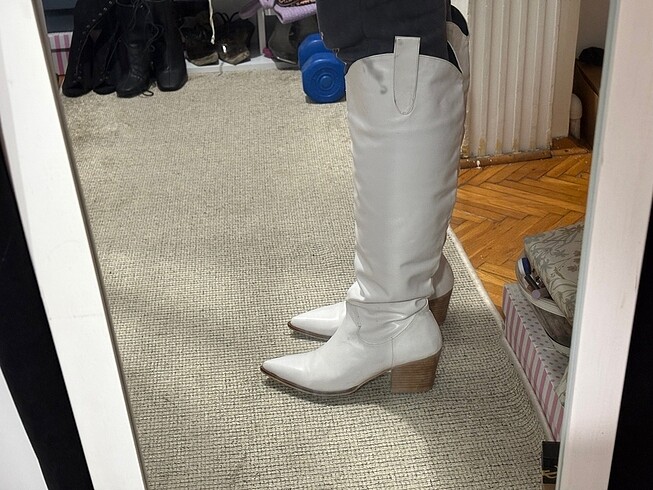 beyaz cizme - Görsel 3