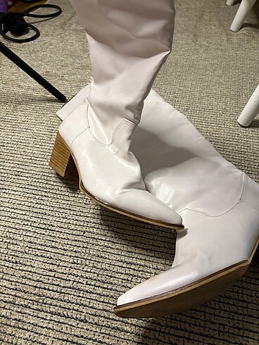 beyaz cizme - Görsel 2
