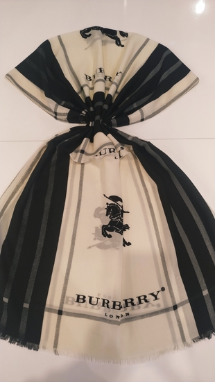 Burberry desen şal