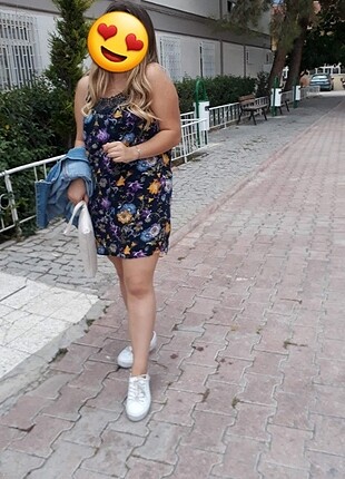 Yazlık çiçekli elbise 