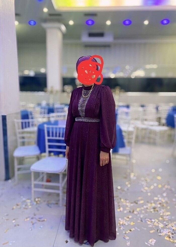 İnci süslemeli simli tesettür abiye - Görsel 4