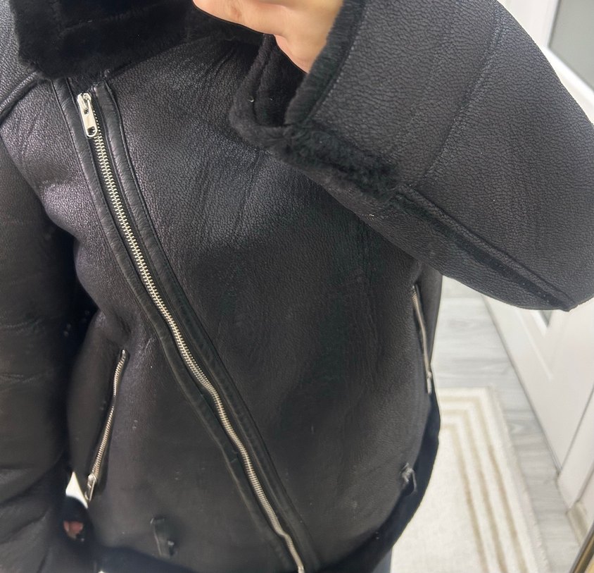 DeFacto Siyah Peluş Kapüşonlu Mont — görsel 4/8