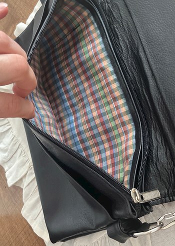 Zincir Detaylı Siyah Deri Kadın Çanta - Görsel 3