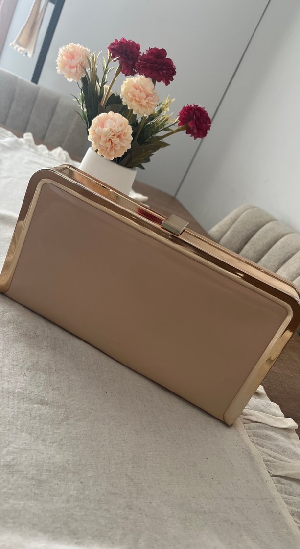 Bej Deri Tokalı Kadın Portföy Çanta - Görsel 2