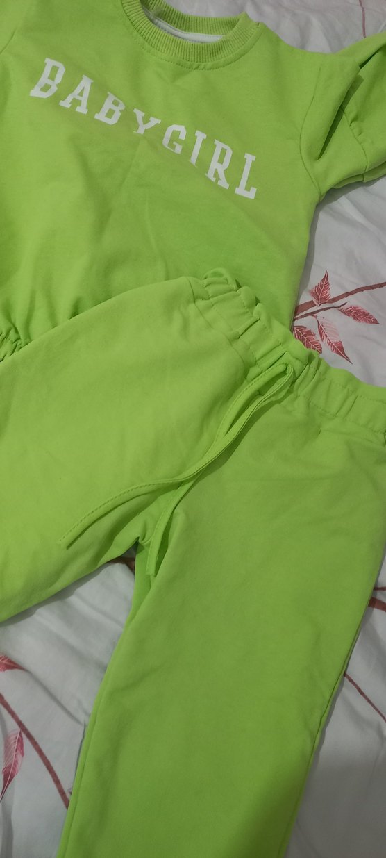 Yeşil Renkli Kız Çocuk Salaş Eşofman Takımı - Görsel 2