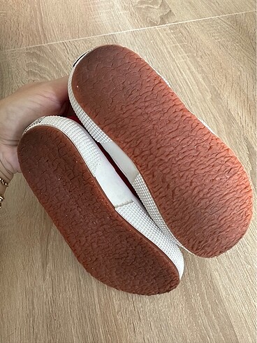 27 Beden kırmızı Renk Superga