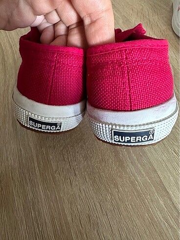 27 Beden Superga