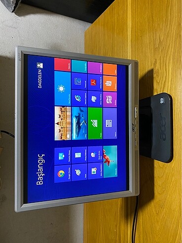 Acer 17 inç monitör