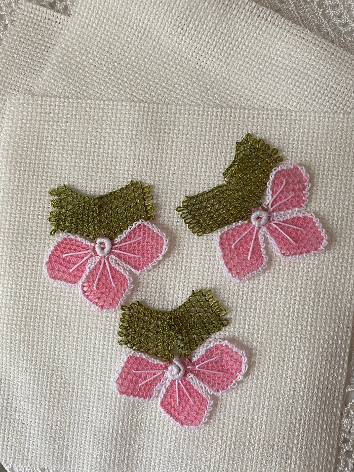 İğne oyası çiçek motifi Mevlüt örtüsü - Görsel 2