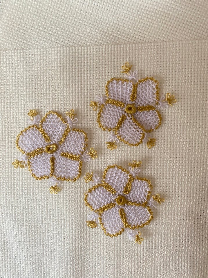 İğne oyası çiçek motifi Mevlüt örtüsü - Görsel 3