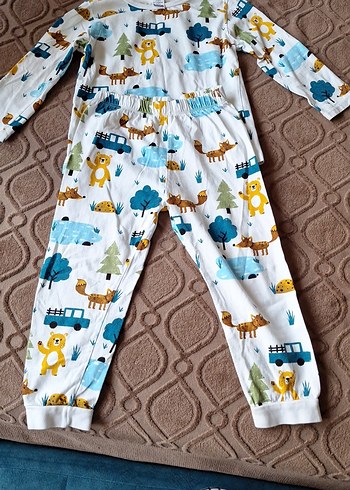 Renkli Baskılı Erkek Çocuk Pijama Takımı