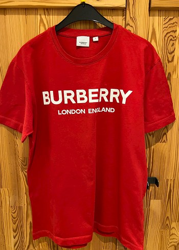 Burberry Kirmizi Bisiklet Yaka Tisort