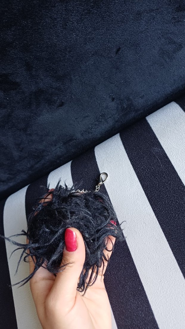 Siyah pon pon anahtarlık - Görsel 3