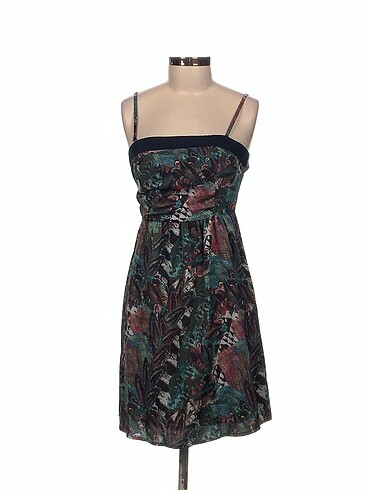 Vero Moda Kısa Elbise %70 İndirimli.