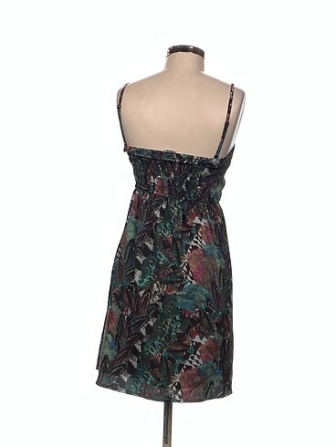 s Beden Vero Moda Kısa Elbise %70 İndirimli.