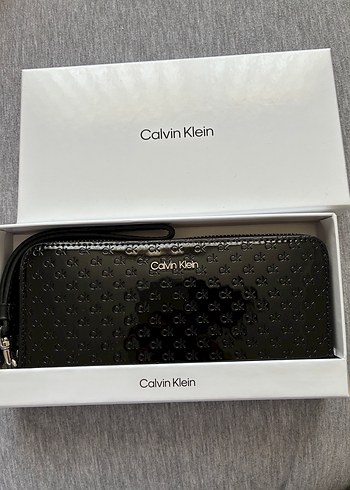Calvin Klein Siyah Parlak Cuzdan Portfoy