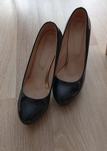 Siyah Parlak Rugan platform Topuklu Kadın Ayakkabı - Görsel 2