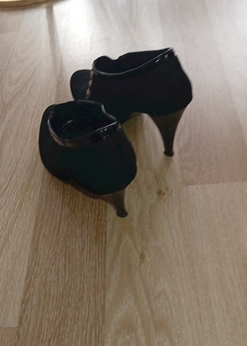 Siyah Kadın Günlük Gotik Topuklu Ayakkabı - Görsel 3