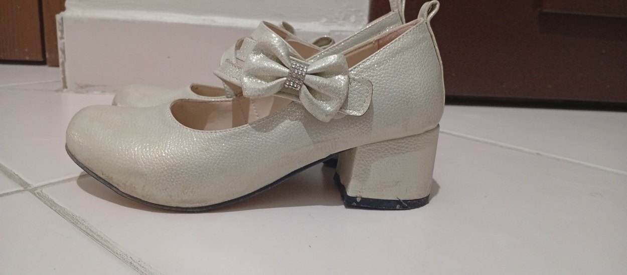 Bej Rengi, Fiyonk Detaylı, Cırt Cırtlı, 5 Cm Topuklu Babet - Görsel 4