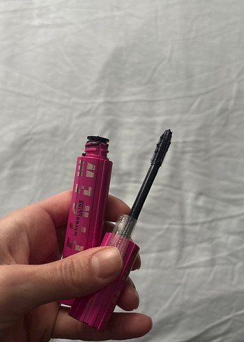 Maybelline Firework Maskara - Görsel 2