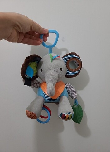 Diş kaşıyıcılı oyuncak fil