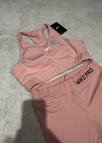 Nike Pro Pembe Mini Atlet ve Şort Takım - Görsel 2